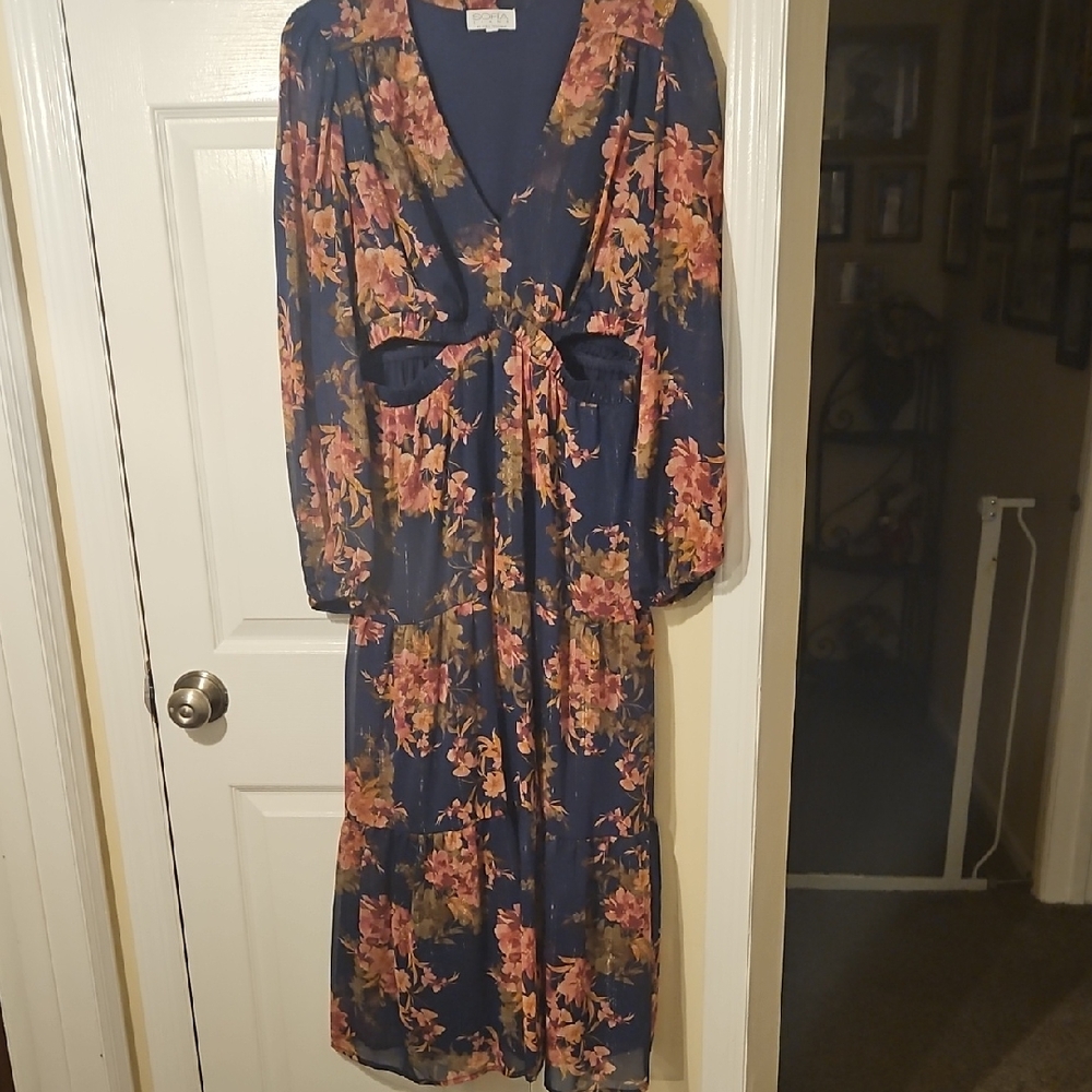 Floral V-Neck Maxi Dress
